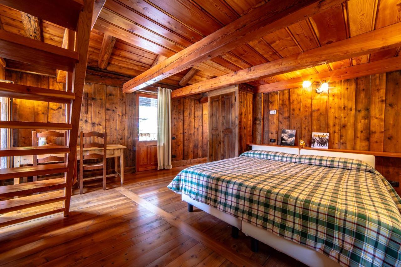 Antica Casa Di Montagna Maison Bovard ヴァルグリゼンケ エクステリア 写真
