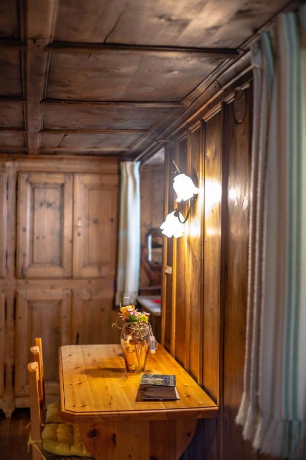 Antica Casa Di Montagna Maison Bovard ヴァルグリゼンケ エクステリア 写真