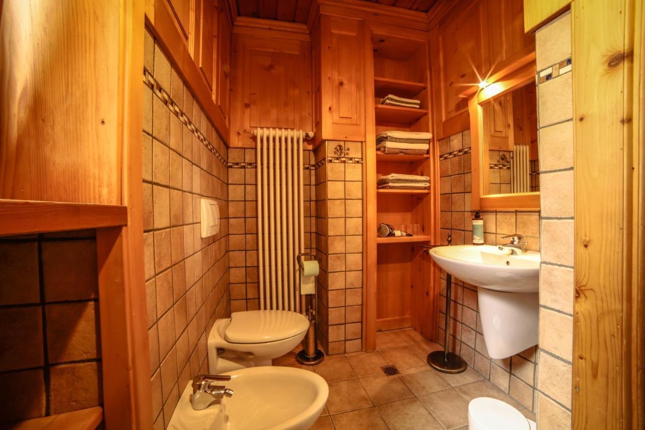 Antica Casa Di Montagna Maison Bovard ヴァルグリゼンケ エクステリア 写真
