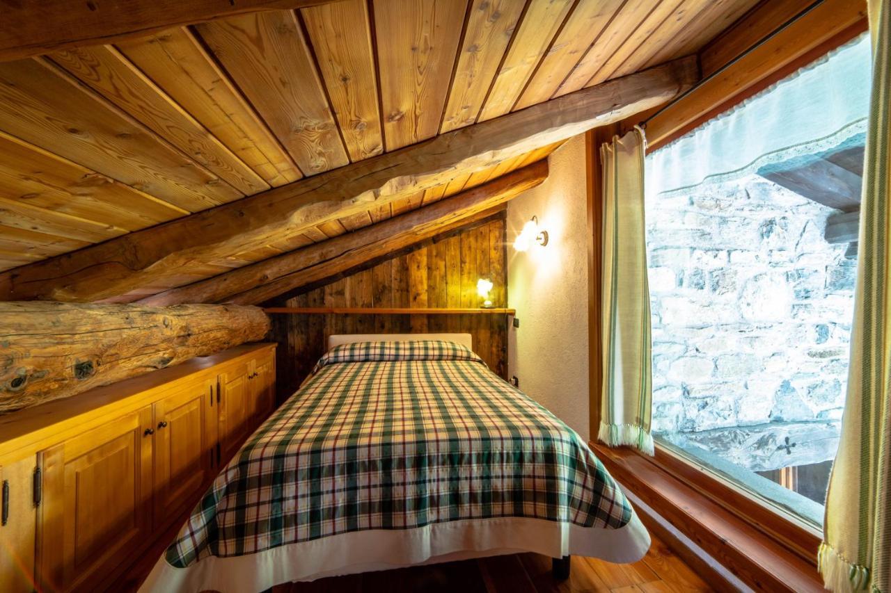 Antica Casa Di Montagna Maison Bovard ヴァルグリゼンケ エクステリア 写真