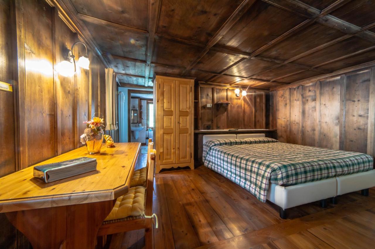Antica Casa Di Montagna Maison Bovard ヴァルグリゼンケ エクステリア 写真