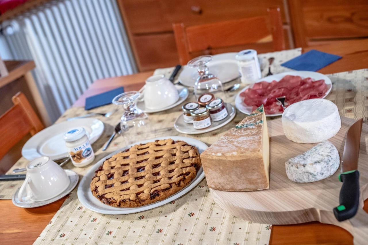 Antica Casa Di Montagna Maison Bovard ヴァルグリゼンケ エクステリア 写真